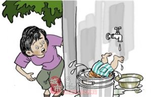 女孩掉入排水沟被困7小时后获救